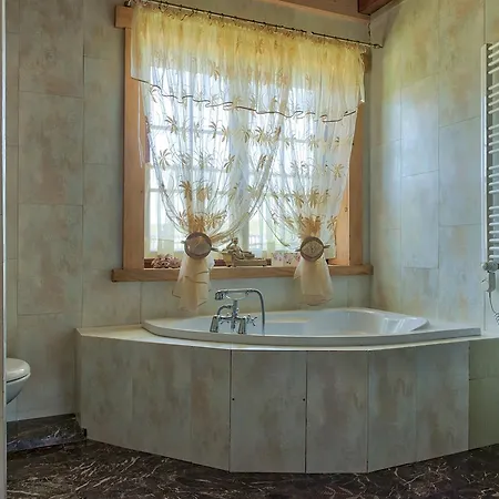 Villa Limajno *
